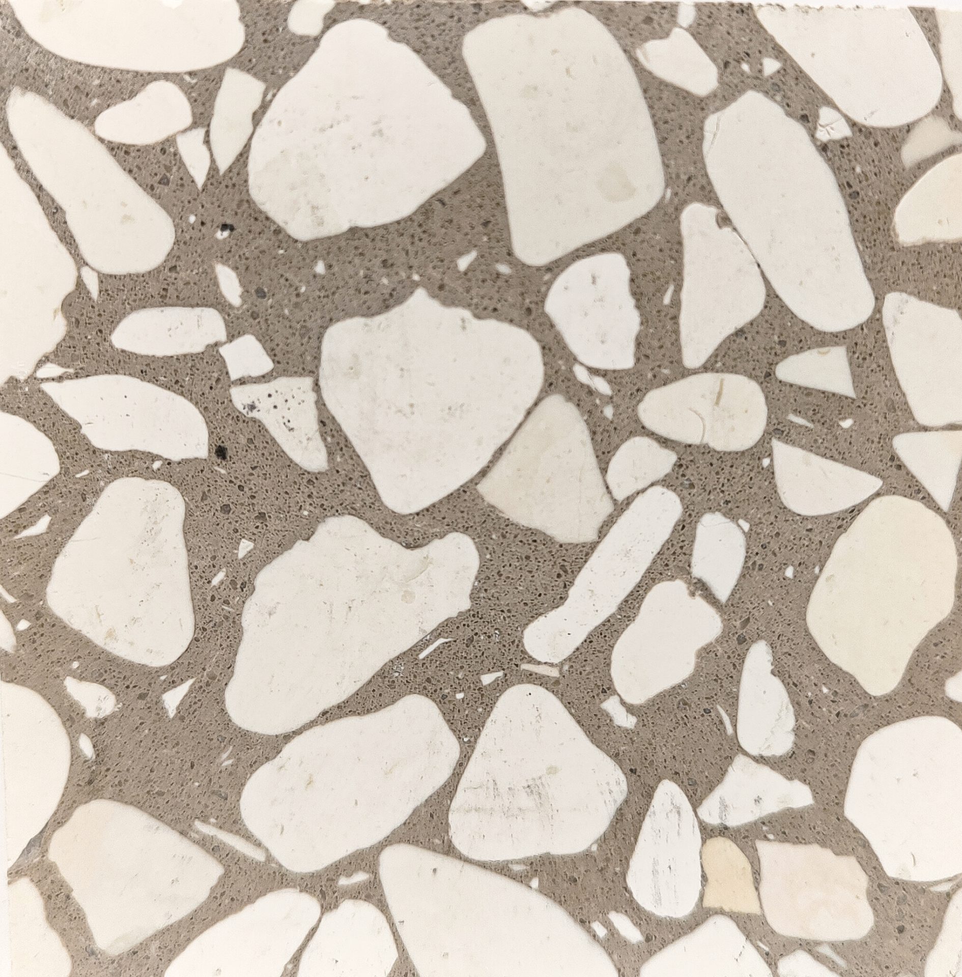terrazzo blanc et gris