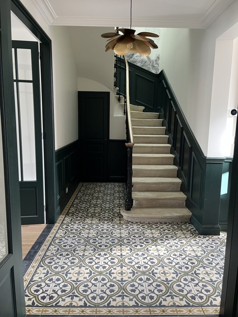 Carreaux de Ciment : L’Élégance Artisanale